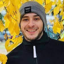 Misael Serrano's Instagram, Twitter & Facebook