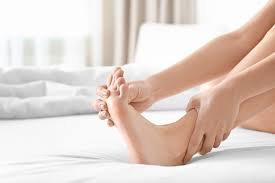Jika seseorang itu mengalami kebas pada bahagian kaki berserta sakit tumit, kemungkinan yang dihadapi adalah mereka menghadapi. 9 Kondisi Yang Mungkin Menyebabkan Nyeri Tumit Hello Sehat