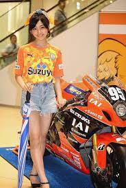 栗田桃花2017エスパルスドリームレーシング ファッション 女の子モデル コスチュームデザイン
