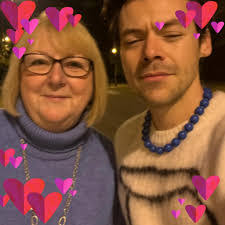 Brooke Hiatt's Instagram, Twitter & Facebook