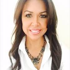 Lori Lord's Instagram, Twitter & Facebook