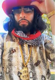 Hol up, wait a minute… Let me put some pimpin in it!! #fypシ #moneymike  #halloweencostume #iamaboydamon #pimpdownpimpindistress #kattwilliams #fyp