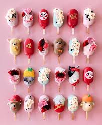 Pin By Susherli Yamin On Chinese New Year Cake In 2020 Cake Pops Ice Cream Cake Pops Unicorn Foods