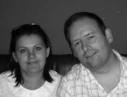 16605UNI Riseholm A3 cards.qxd