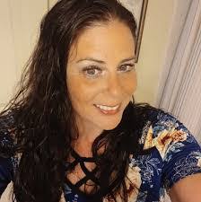 Tanya Nash's Instagram, Twitter & Facebook