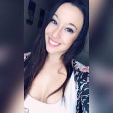 Kayla Squires (kaycsquires)