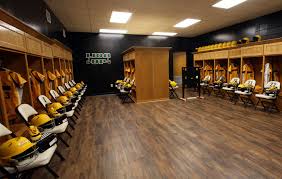 Louisiana state university (lsu) unveiled its $28 million renovated football operations building in july 2019. North Oak Park Facilities Southeastern Louisiana University Athletics