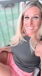 Shelley Singleton Clark (@ssclark3) • Threads, Say more