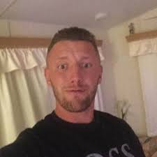 Staying at aluasoul costa malaga anyone tell me we're the lift is to the  beach? Also any recommendations