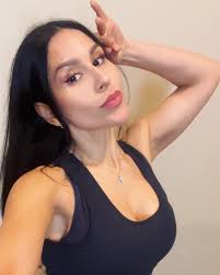 Ddaisyfit leggings and sets coming to Benavidezsports soon! 💕 Ready for my  workout 💪🏼💚🖤Scroll⏩I was having too much fun 😇#ddaisyfit #outfit  #outfitoftheday #camoflauge