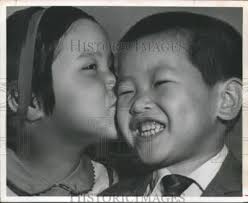 1967 Press Photo John Robert and Mary Ellen Lentz adopted American citizens 