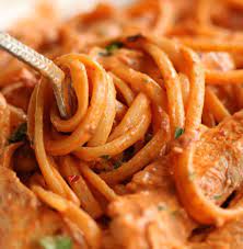 This Spicy Chicken Pasta Is The Perfect Level Of Spice Whilst Absolutely Bursting With Flavour Spicy Chicken Pasta Chicken Pasta Recipes Spicy Pasta Recipes
