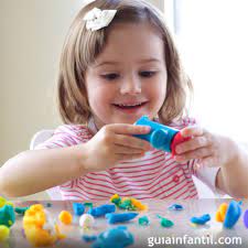 Aunque uno de los sentidos más importantes a esta edad es el tacto, podemos aprovechar estos juegos didácticos para estimular esta creatividad. Los Mejores Juegos Y Juguetes Para Ninos De 2 A 3 Anos