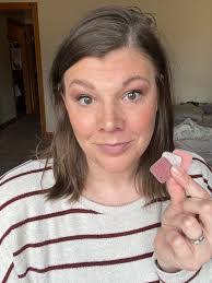 Karen Gideon's Instagram, Twitter & Facebook