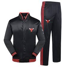 The nubian giraffe, the reticulated giraffe, the angolan giraffe, the kordofan giraffe, the masai giraffe, the south african giraffe, the west african giraffe, the rhodesian giraffe, and rothschild's. Mfsports Chicago Bulls Herren Trainingsanzug Sweatjacke Hose Basketball Sportbekleidung Jogging Fitnessanzug Jacken Hosen Jungen Anzuge Sakkos