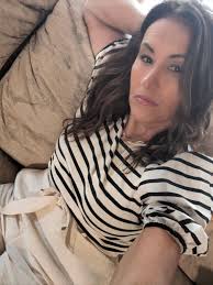 I guess I need an appt to see my Dad...he never stops. They haven't called  my number yet...🤣