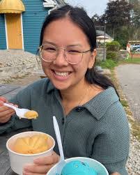 Jade Frazer's Instagram, Twitter & Facebook