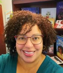 Sandra Farag's Instagram, Twitter & Facebook