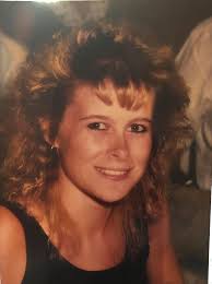 OMG did AI nail my 90s aesthetic!! This is the hair I wanted in 1992.