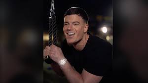 Qui est AD Laurent, cet influenceur et acteur pornographique accusé de viol?