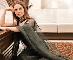 Komal meer was the youngest contestant of miss veet pakistan in 2017 and she was only 19 years old at that time and also has done different dramas in pakistan indusrty and has a huge fan following for her work in dramas. Beautiful Actress Komal Meer Adorable Pictures Xoom