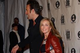 Derek is een conservatieve republikeinse en ze heeft actief campagne gevoerd voor president george w. John Corbett Bo Derek Pictures Photos Images Zimbio