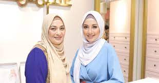 Kadang kala apabila ke butik naelofar atau shopping. Gaya Fesyen Tudung Naelofar Hijab Kuasai 38 Negara