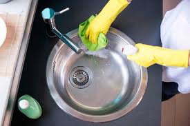 Then, after a while, again pour some more boiling water into the drain removing the drain plug from it. Best Baking Soda And Vinegar Cleaning Solutions Reader S Digest