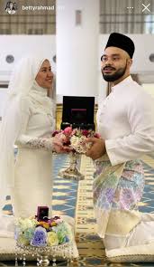 Sora to umi no aida. Alhamdulillah Tahniah Makin Meriah Lepas Ni Umie Aida Terima Menantu Anak Sulung Selamat Nikah Keluarga