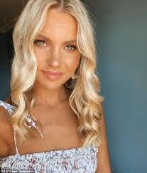 Emily Cripps's Instagram, Twitter & Facebook