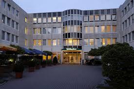 If you drive, self parking is eur 25 per day, or you can take advantage of the airport shuttle at scheduled times for eur 4.00 per person roundtrip. Book Holiday Inn Frankfurt Airport Neu Isenburg Neu Isenburg Best Price On Almosafer