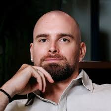 I thought people like Tony Robbins were completely insane for doing the hot  sauna cold plunge. Then I did it. Twice. In Finland and Estonia. If you're  unaware of what the 'hot