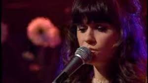 10 Famous Singers from Oregon