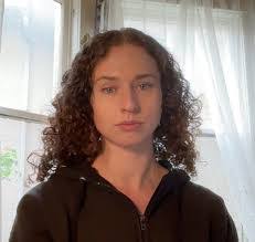 Helen Pitt's Instagram, Twitter & Facebook