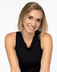 Lauren Hipp's Instagram, Twitter & Facebook