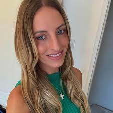 Stacey Perkins's Instagram, Twitter & Facebook