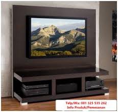 Pagar dari besi hollow ini menggunakan warna gelap sebagai warna dasarnya. 100 Ide Credenza Tv Mebel Rumah Desain
