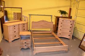 Vintage Drexel Mid Century Blond Mahogany Bedroom Set With Cream Finish By Thegreensceneantique On Etsy Antique Furniture For Sale Bedroom Set Furniture