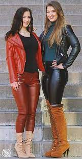 pin auf leggings