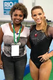 Ela ganhou 20 medalhas sendo 13 delas ganhas em jogos solos. Ex Ginasta Daiane Dos Santos Posa Com Jade Barbosa Apos Treino Saudades Famosos Extra Online
