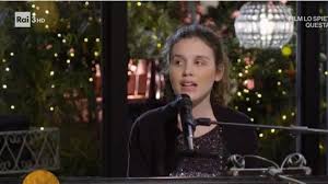 Frida bollani magoni sale per la prima volta sul palco per due frida è cieca dalla nascita, ma ciò non le ha impedito di diventare una grande musicista. Via Dei Matti Numero Zero Chi E Frida La Talentuosa Figlia Di Stefano Bollani Corriere Tv