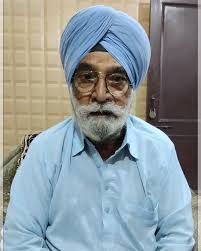 Pushpa Vanti Jain (my grandmother's sister) was born in Sialkot, Pakistan  in pre-partitioned India. Her childhood was spent frolicking around the  family home and fields. A maid came regularly to their home