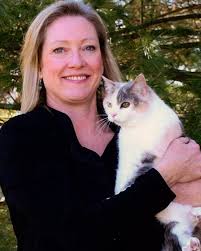 We are a full service animal clinic providing general veterinary care and preventive services to privately owned pets. Meet Our Southern Illinois Veterinarians At Flora And Wayne County