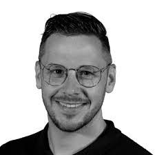 Clyde Smart's Instagram, Twitter & Facebook