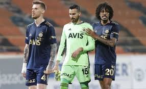 Öte yandan kaleci harun tekin'in yarın yeni takımı fenerbahçe ile sözleşme imzalamasının beklendiği öğrenildi. Fenerbahce De Harun Tekin Karari