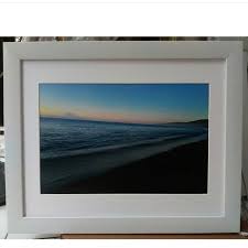 This frame is really suitable to make border for the certific. Frame Photo Minimalis
