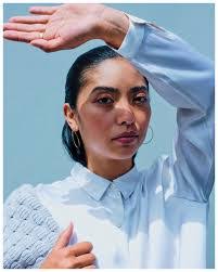 Keri Owen's Instagram, Twitter & Facebook