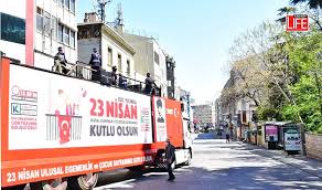 Kadıköy bölgesinde belediye mi aradınız ? Kadikoy Belediyesi Nin Mobil 23 Nisan Kutlamalari Engellendi
