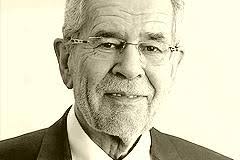 Van der bellen steht nun für die nächsten sechs jahre an der spitze der alpenrepublik. Alexander Van Der Bellen 1944 Geboren Am