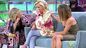 Carmen Borrego llora tras la llamada de Rocío Carrasco: "Me duele que se  haga de menos a mis hijos"| Sálvame